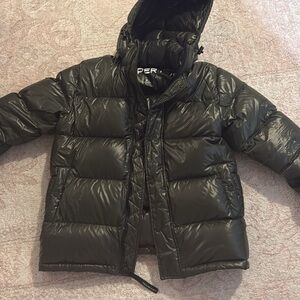Aritzia dark olive green Puffer Jacket